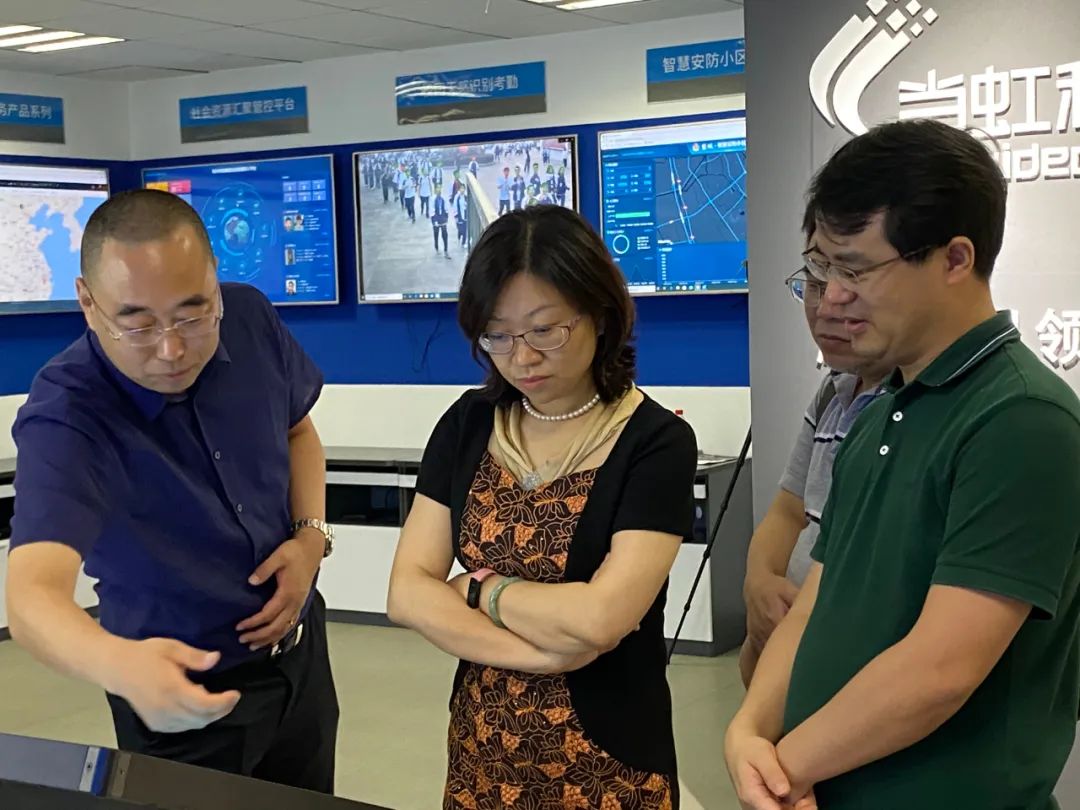 杭州市科技局党组书记周扬一行考察调研欧亚国际科技